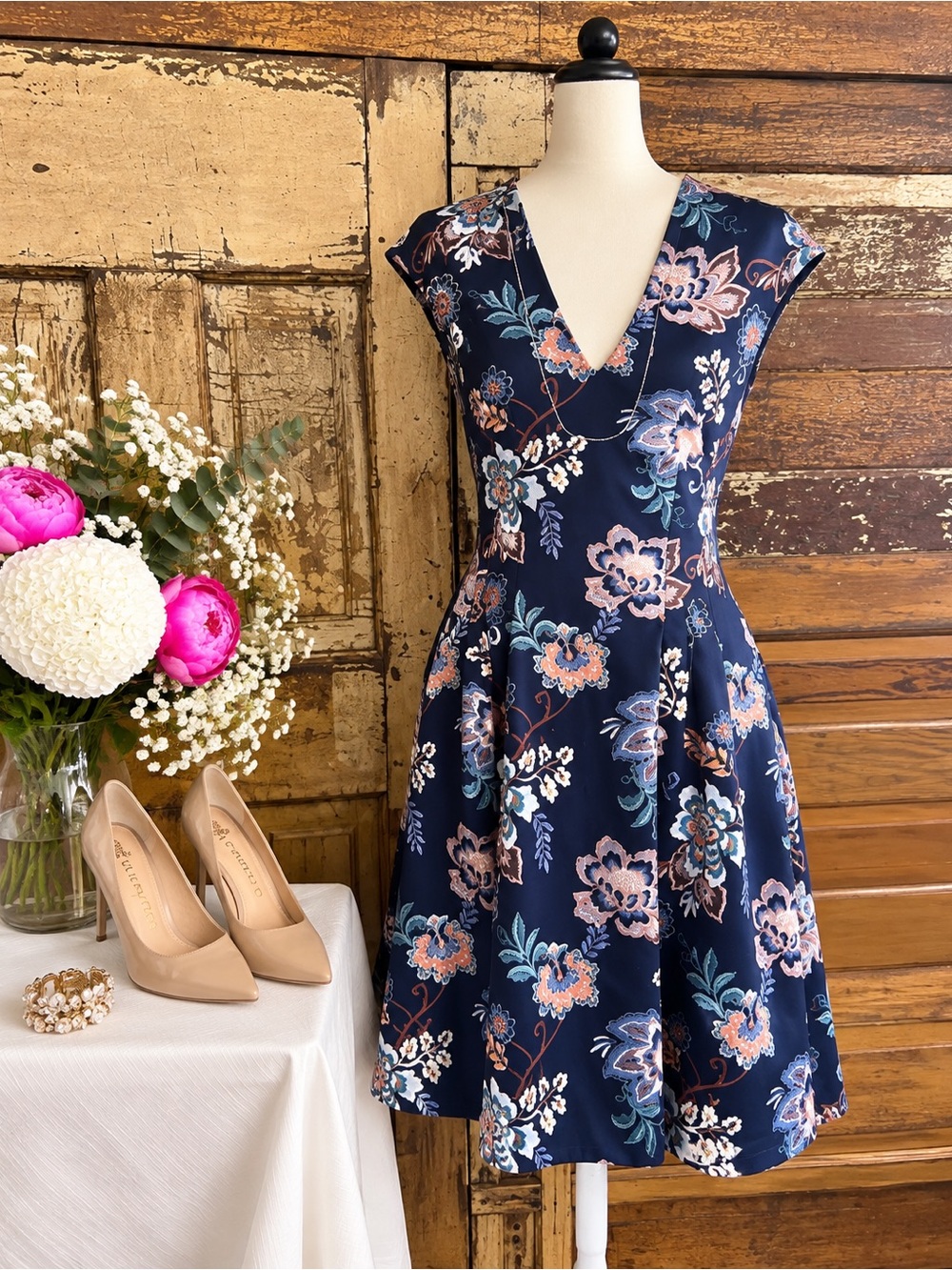 Vince Camuto Navy Floral Fit & Flare Midi Dress | NWOT | Size 12